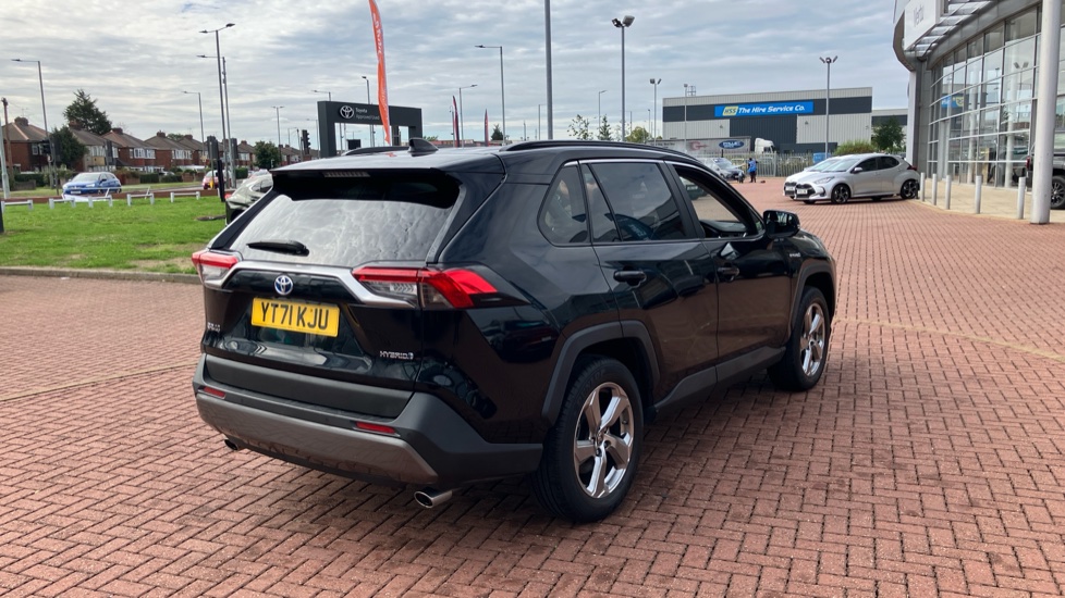 Toyota RAV4 2.5 VVT-i Hybrid Design 5dr CVT 2WD Hybrid Estate - Image 45