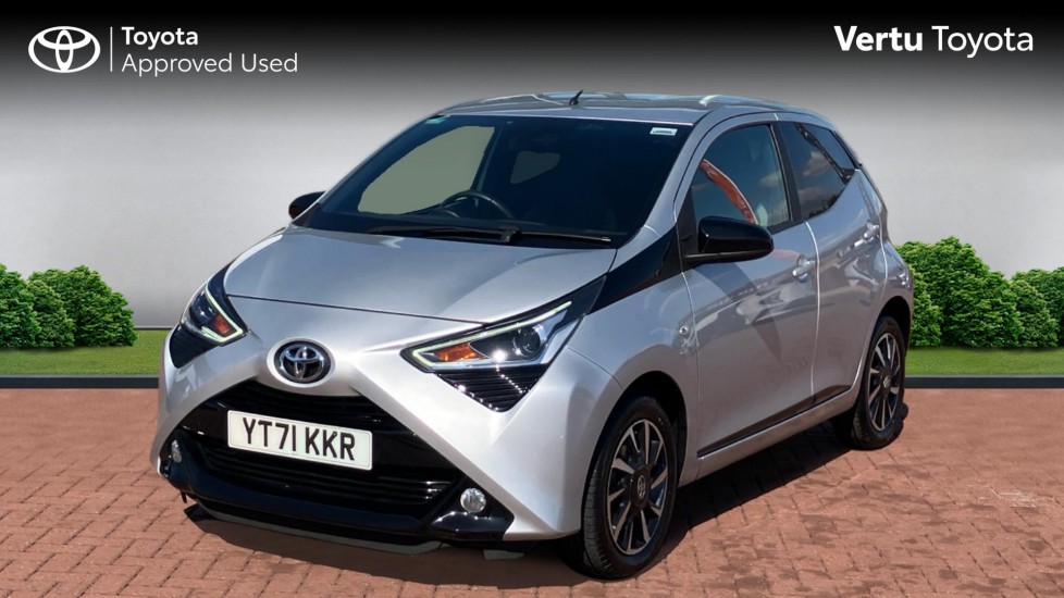 Toyota Aygo 1.0 VVT-i X-Trend TSS 5dr x-shift Petrol Hatchback - Image 3