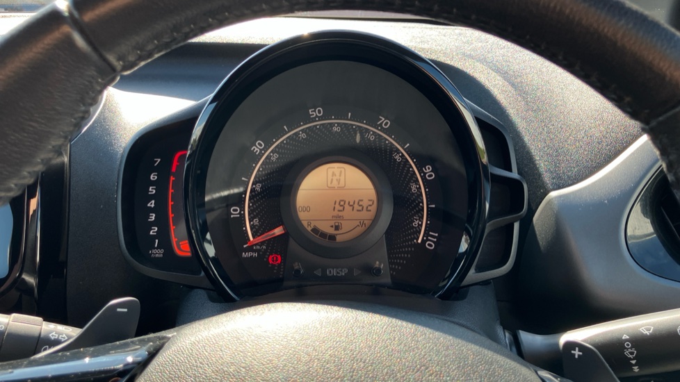 Toyota Aygo 1.0 VVT-i X-Trend TSS 5dr x-shift Petrol Hatchback - Image 11