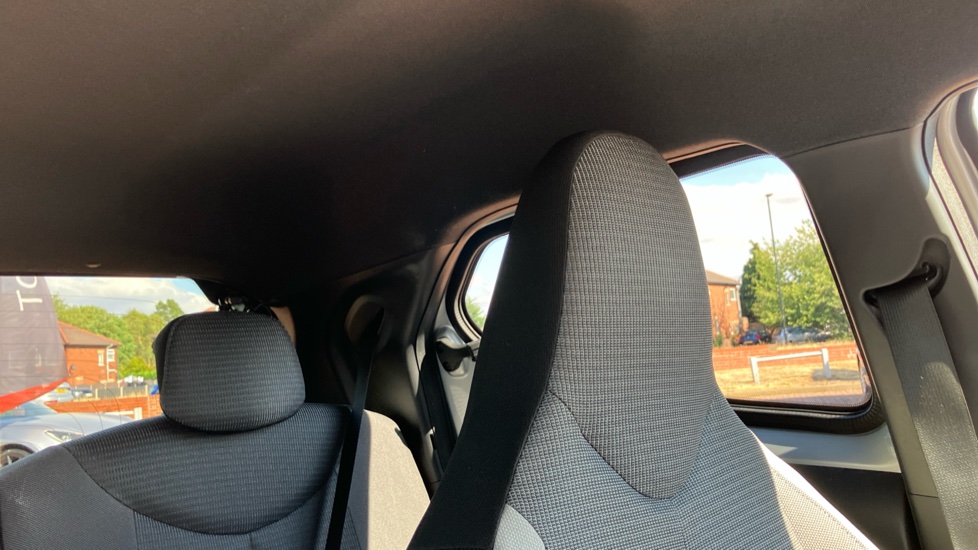 Toyota Aygo 1.0 VVT-i X-Trend TSS 5dr x-shift Petrol Hatchback - Image 19