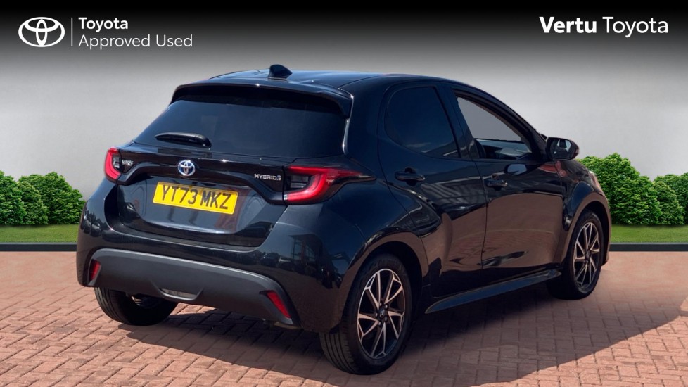 Toyota Yaris 1.5 Hybrid Design 5dr CVT Hybrid Hatchback - Image 2