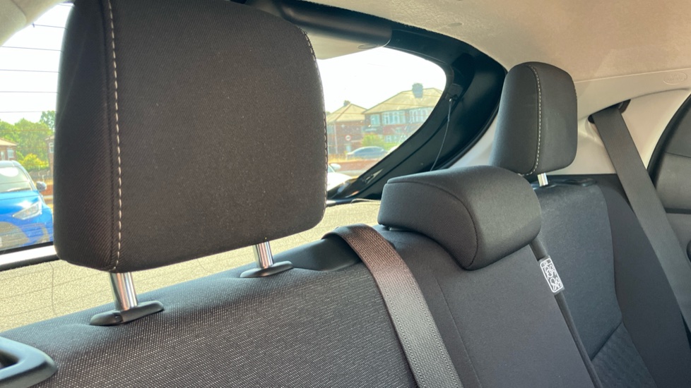 Toyota Yaris 1.5 Hybrid Design 5dr CVT Hybrid Hatchback - Image 18