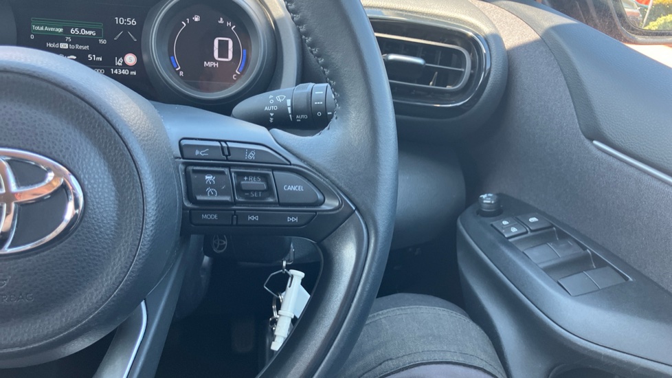 Toyota Yaris 1.5 Hybrid Design 5dr CVT Hybrid Hatchback - Image 29