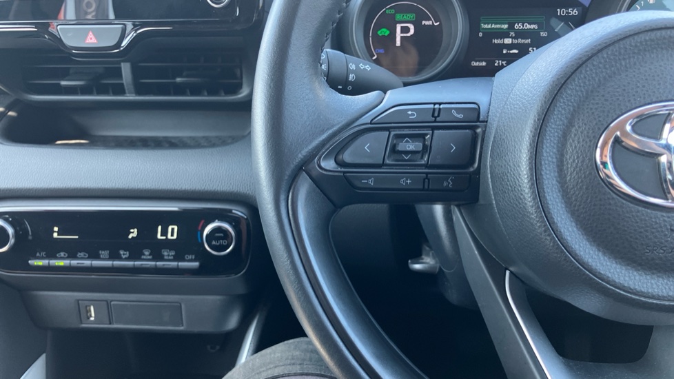 Toyota Yaris 1.5 Hybrid Design 5dr CVT Hybrid Hatchback - Image 34