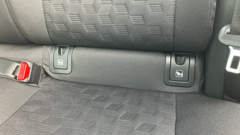 Toyota Yaris 1.5 Hybrid Design 5dr CVT Hybrid Hatchback - Image 14