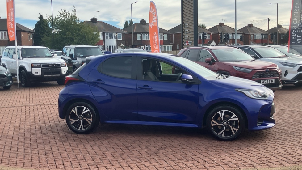 Toyota Yaris 1.5 Hybrid Design 5dr CVT Hybrid Hatchback - Image 23