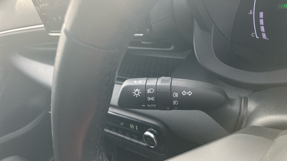 Toyota Yaris 1.5 Hybrid Design 5dr CVT Hybrid Hatchback - Image 31