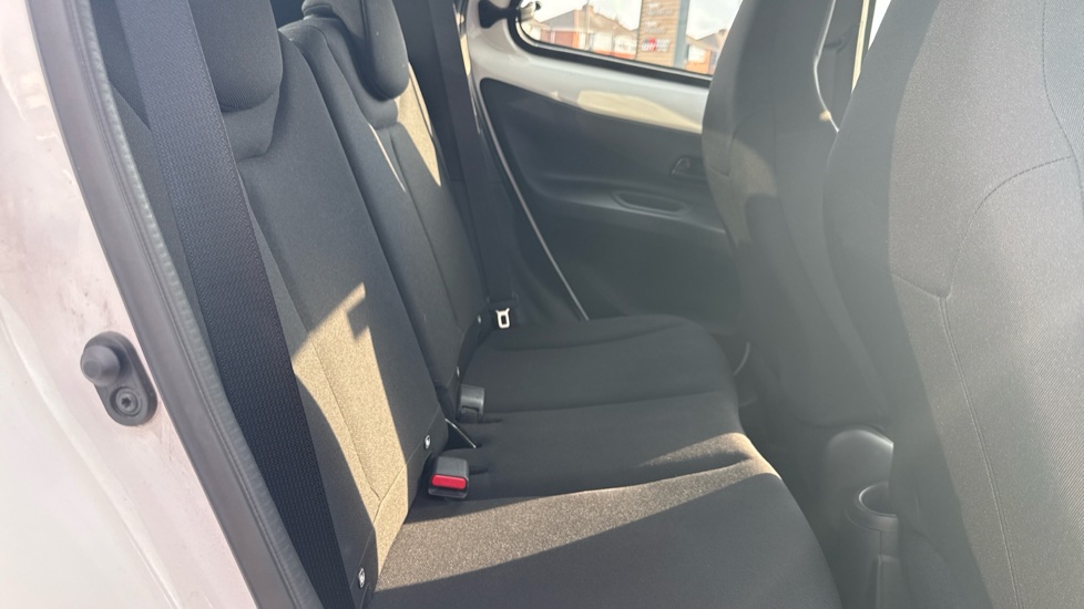 Toyota Aygo X 1.0 VVT-i Pure 5dr Petrol Hatchback - Image 8
