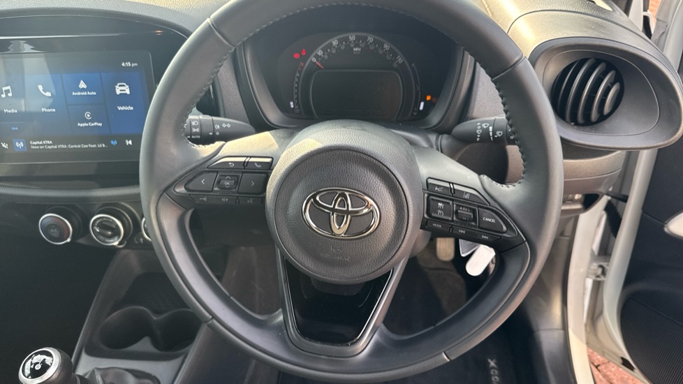 Toyota Aygo X 1.0 VVT-i Pure 5dr Petrol Hatchback - Image 10