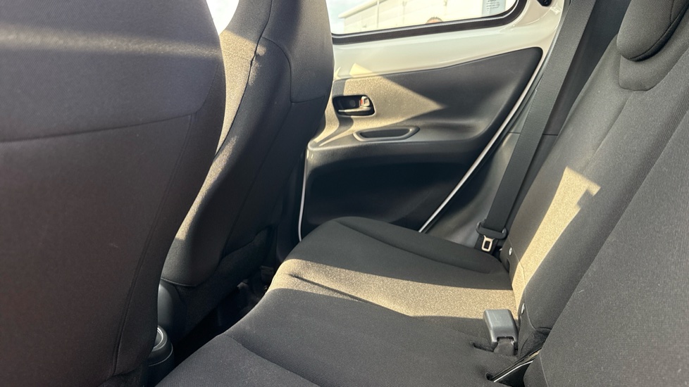Toyota Aygo X 1.0 VVT-i Pure 5dr Petrol Hatchback - Image 15
