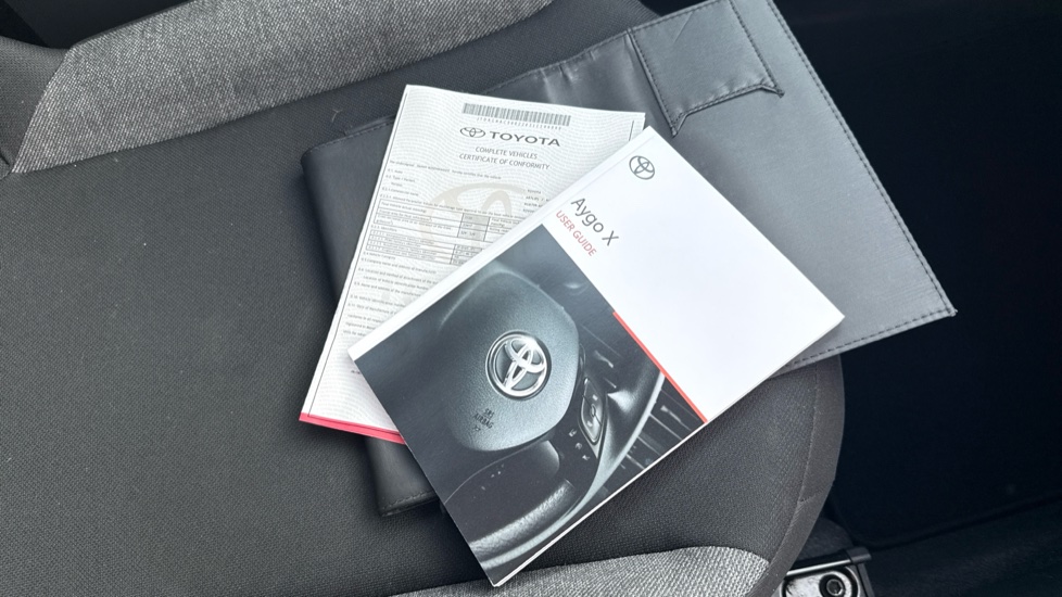 Toyota Aygo X 1.0 VVT-i Pure 5dr Petrol Hatchback - Image 27