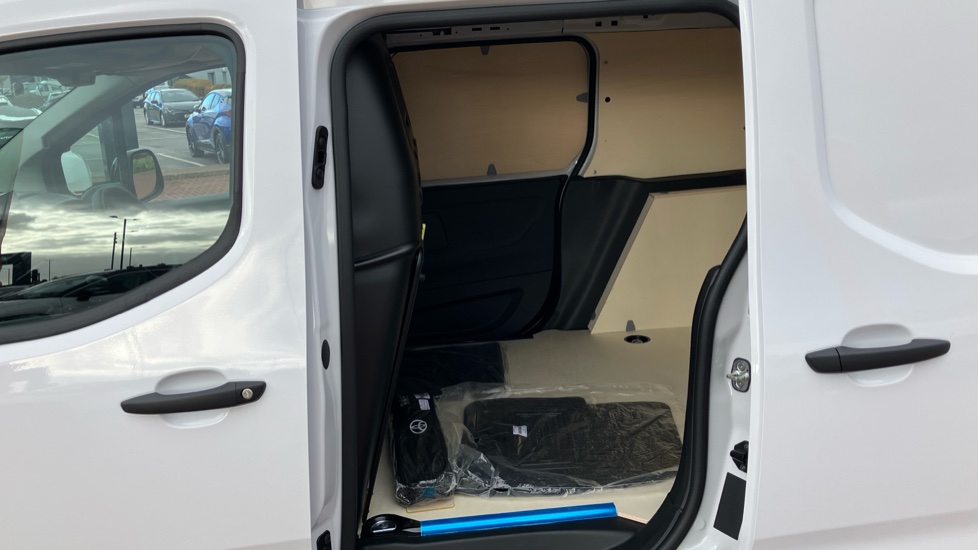 Toyota Proace City L1 Diesel 1.5D 100 Icon Van - Image 61
