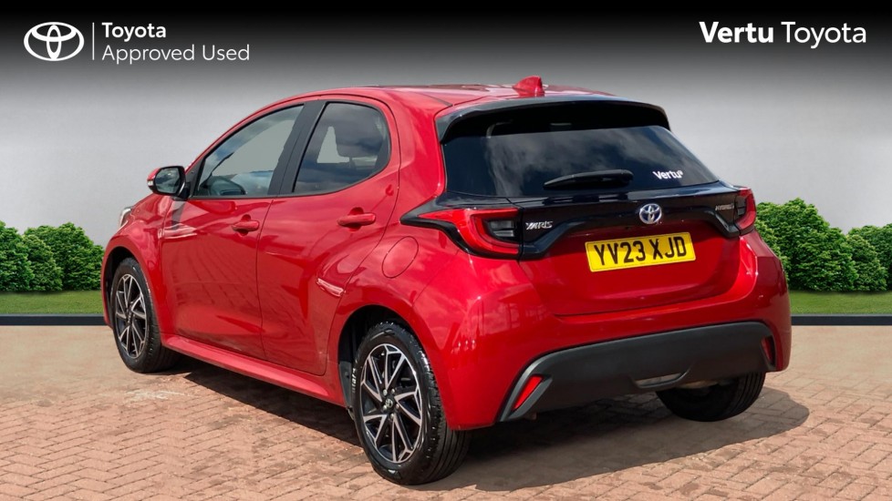 Toyota Yaris 1.5 Hybrid Design 5dr CVT Hybrid Hatchback - Image 4