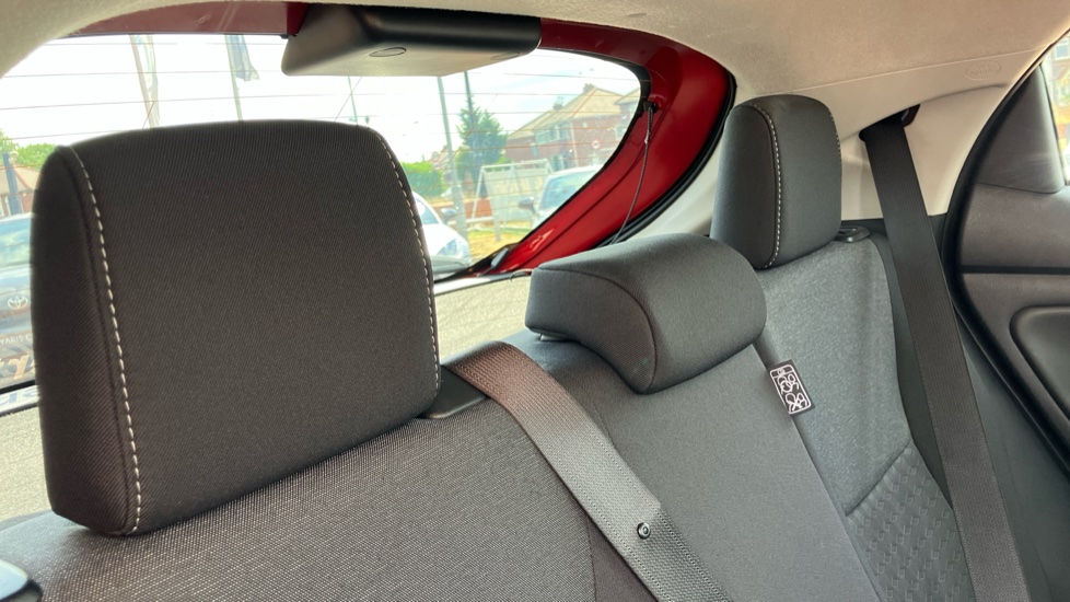Toyota Yaris 1.5 Hybrid Design 5dr CVT Hybrid Hatchback - Image 18
