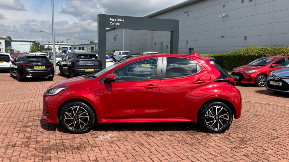 Toyota Yaris 1.5 Hybrid Design 5dr CVT Hybrid Hatchback - Image 24