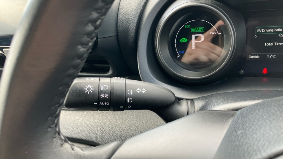 Toyota Yaris 1.5 Hybrid Design 5dr CVT Hybrid Hatchback - Image 31