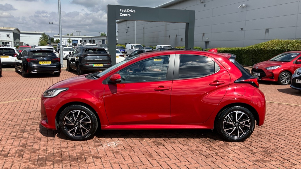 Toyota Yaris 1.5 Hybrid Design 5dr CVT Hybrid Hatchback - Image 51