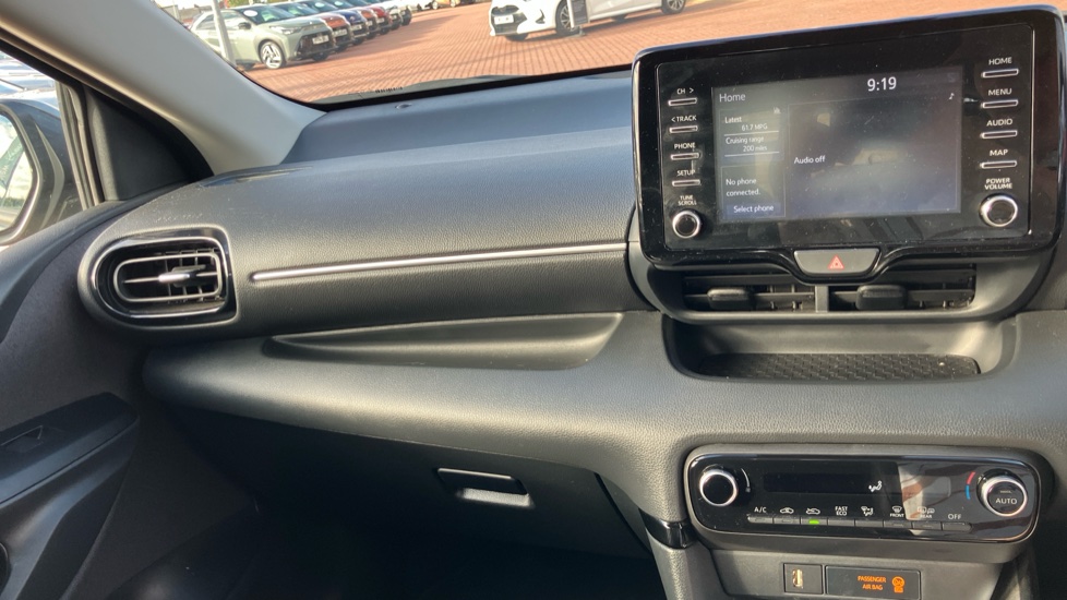 Toyota Yaris 1.5 Hybrid Icon 5dr CVT Hybrid Hatchback - Image 56