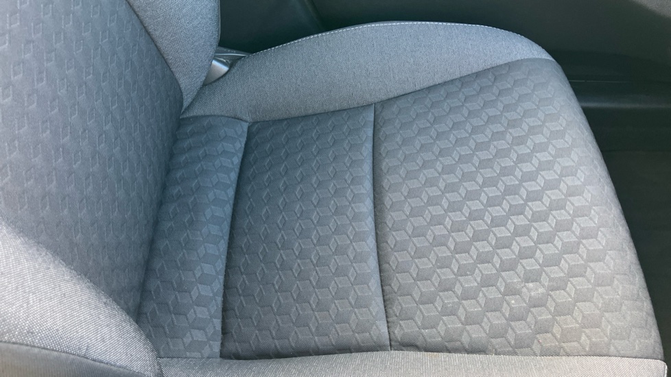 Toyota Yaris 1.5 Hybrid Icon 5dr CVT Hybrid Hatchback - Image 57