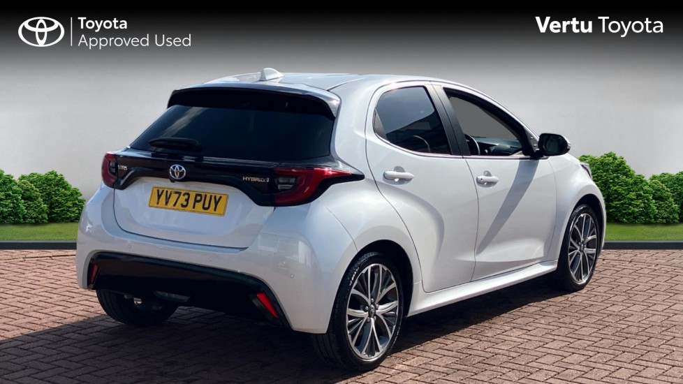 Toyota Yaris 1.5 Hybrid Excel 5dr CVT Hybrid Hatchback - Image 2