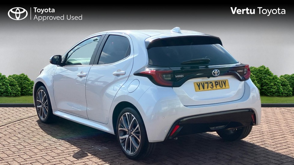 Toyota Yaris 1.5 Hybrid Excel 5dr CVT Hybrid Hatchback - Image 4