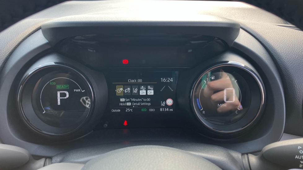 Toyota Yaris 1.5 Hybrid Excel 5dr CVT Hybrid Hatchback - Image 11