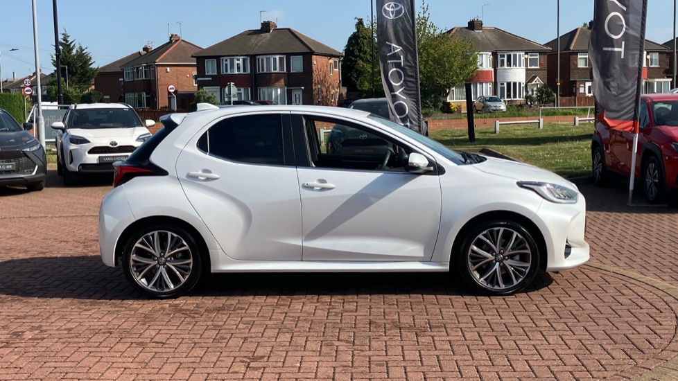 Toyota Yaris 1.5 Hybrid Excel 5dr CVT Hybrid Hatchback - Image 23