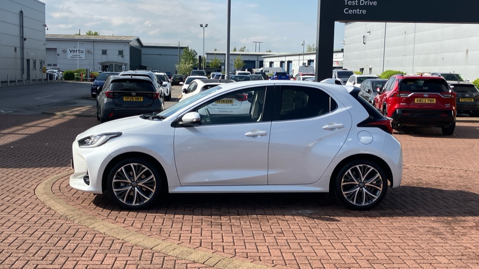 Toyota Yaris 1.5 Hybrid Excel 5dr CVT Hybrid Hatchback - Image 24