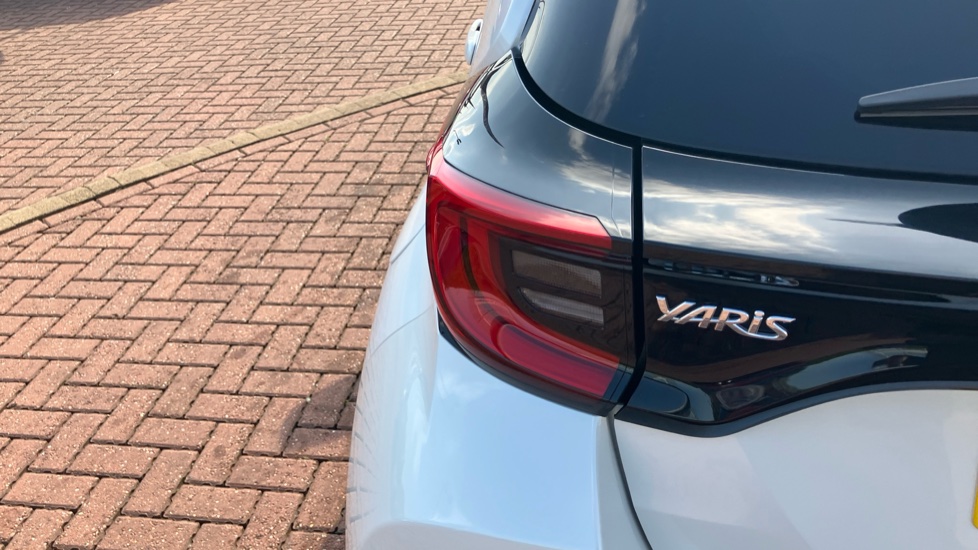 Toyota Yaris 1.5 Hybrid Excel 5dr CVT Hybrid Hatchback - Image 36