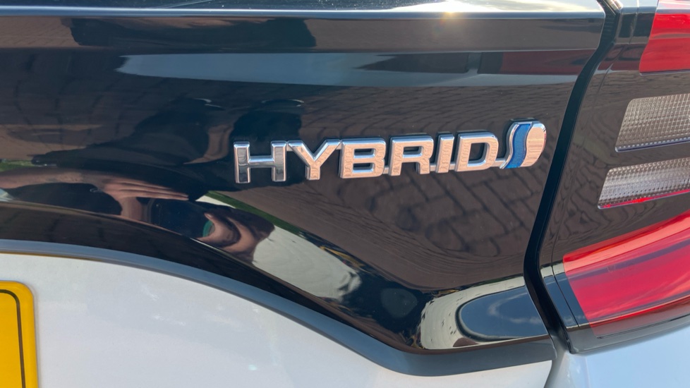 Toyota Yaris 1.5 Hybrid Excel 5dr CVT Hybrid Hatchback - Image 51