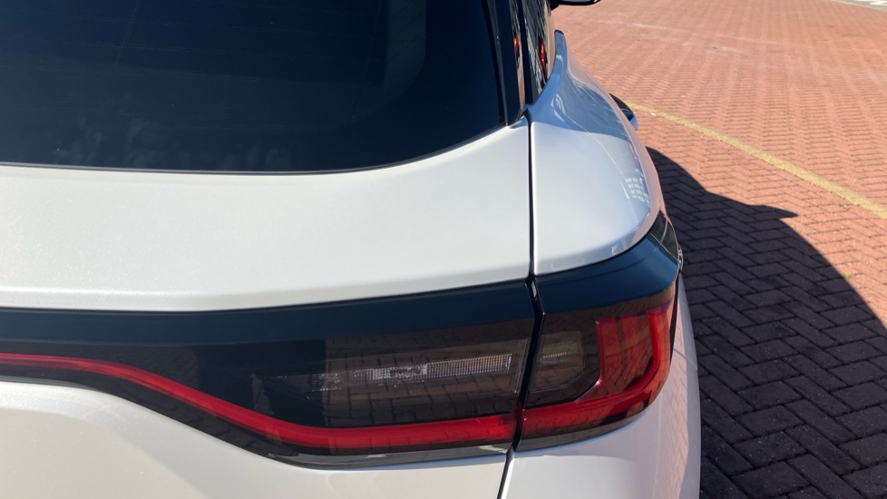 Lexus LBX 1.5 Premium Plus 5dr E-CVT Hybrid Hatchback - Image 21