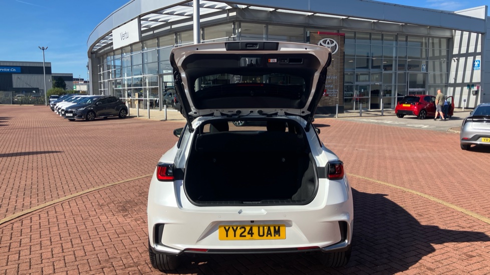 Lexus LBX 1.5 Premium Plus 5dr E-CVT Hybrid Hatchback - Image 54