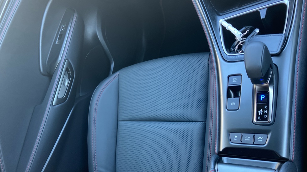 Lexus LBX 1.5 Premium Plus 5dr E-CVT Hybrid Hatchback - Image 58