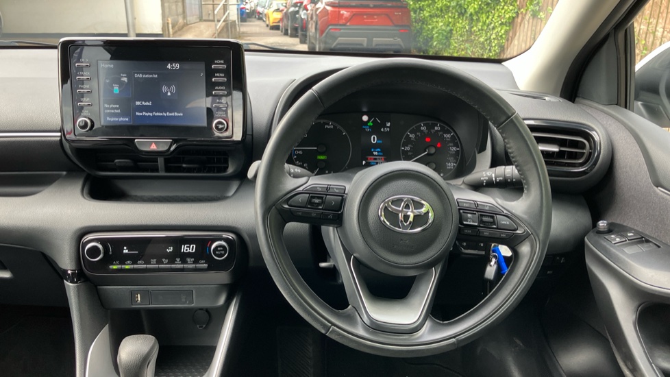 Toyota Yaris 1.5 Hybrid Icon 5dr CVT Hybrid Hatchback - Image 10