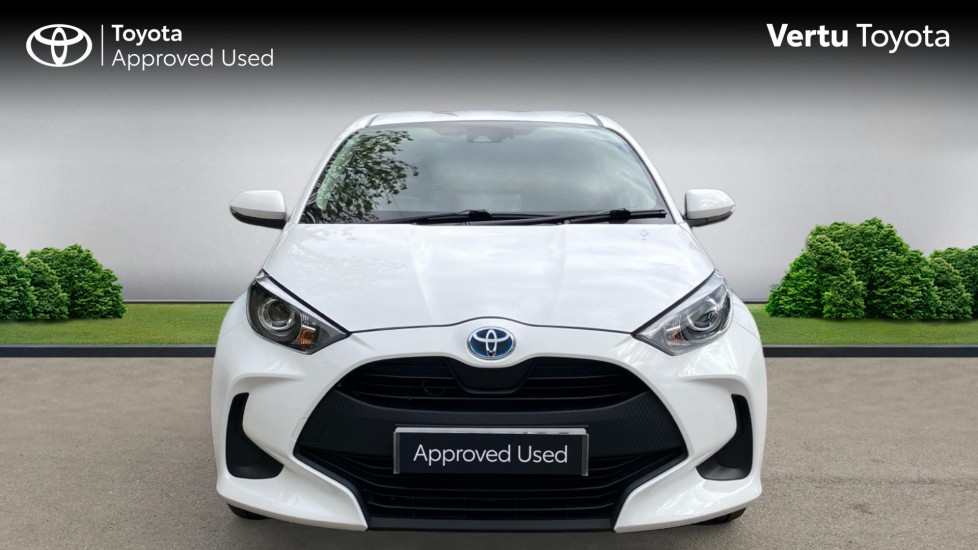Toyota Yaris 1.5 Hybrid Icon 5dr CVT Hybrid Hatchback - Image 22
