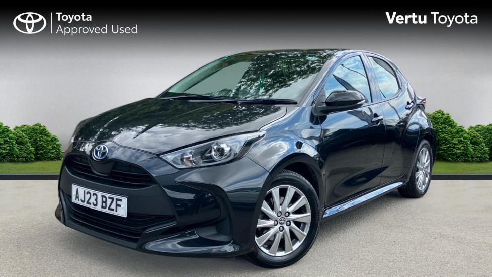 Toyota Yaris 1.5 Hybrid Icon 5dr CVT Hybrid Hatchback - Image 3