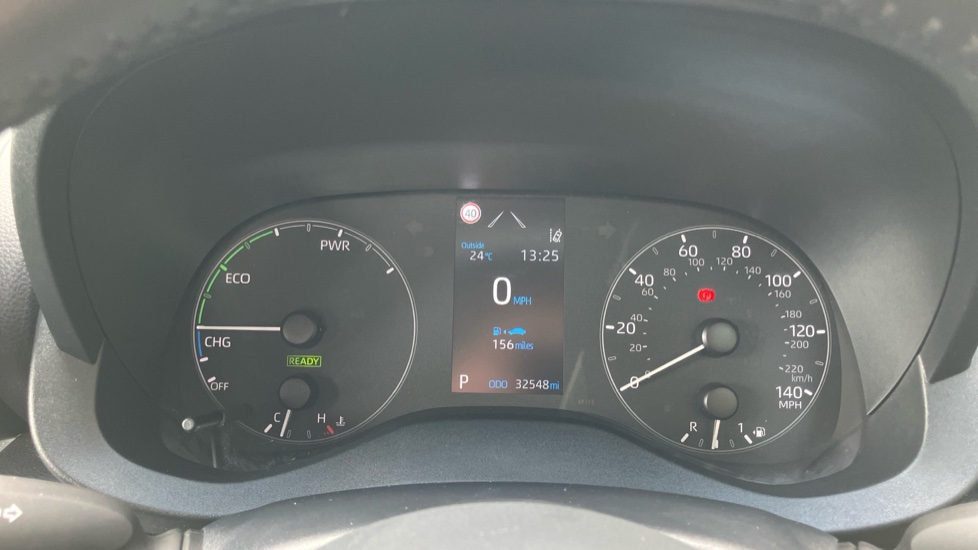 Toyota Yaris 1.5 Hybrid Icon 5dr CVT Hybrid Hatchback - Image 11