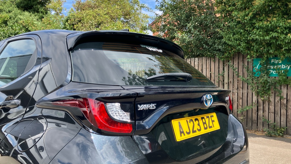 Toyota Yaris 1.5 Hybrid Icon 5dr CVT Hybrid Hatchback - Image 21