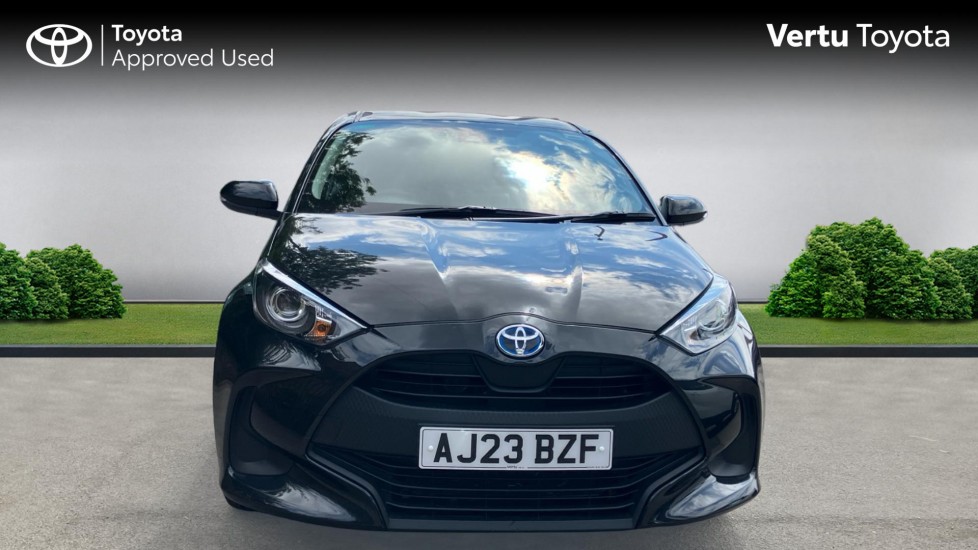 Toyota Yaris 1.5 Hybrid Icon 5dr CVT Hybrid Hatchback - Image 22