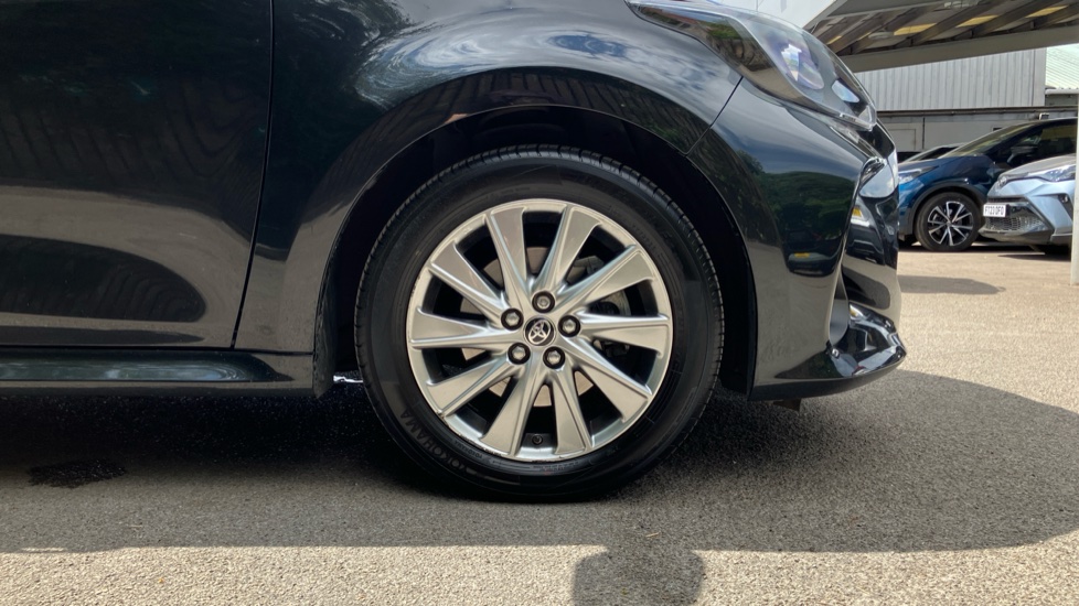 Toyota Yaris 1.5 Hybrid Icon 5dr CVT Hybrid Hatchback - Image 25