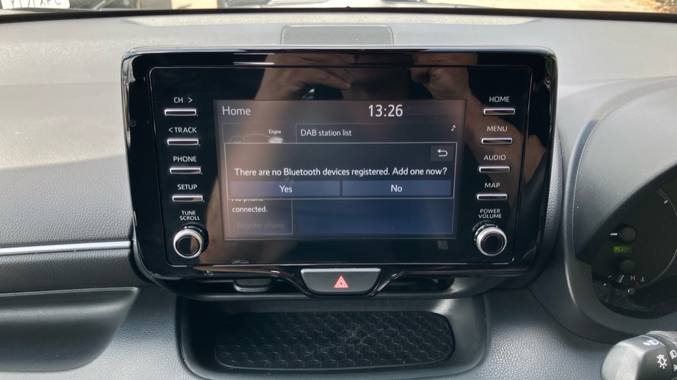 Toyota Yaris 1.5 Hybrid Icon 5dr CVT Hybrid Hatchback - Image 36