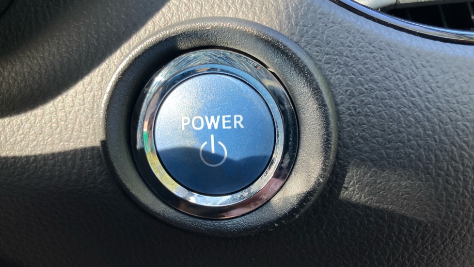 Toyota C-HR 1.8 Hybrid Icon 5dr CVT Hybrid Hatchback - Image 16