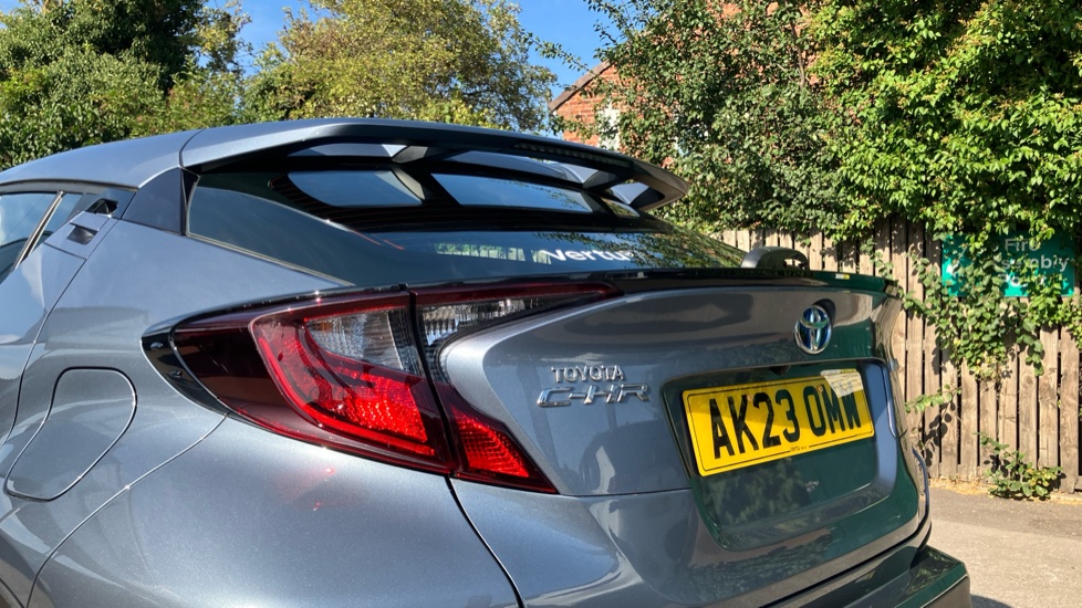 Toyota C-HR 1.8 Hybrid Icon 5dr CVT Hybrid Hatchback - Image 21