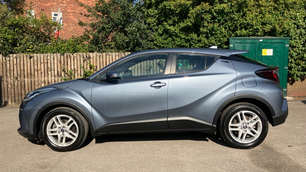 Toyota C-HR 1.8 Hybrid Icon 5dr CVT Hybrid Hatchback - Image 24