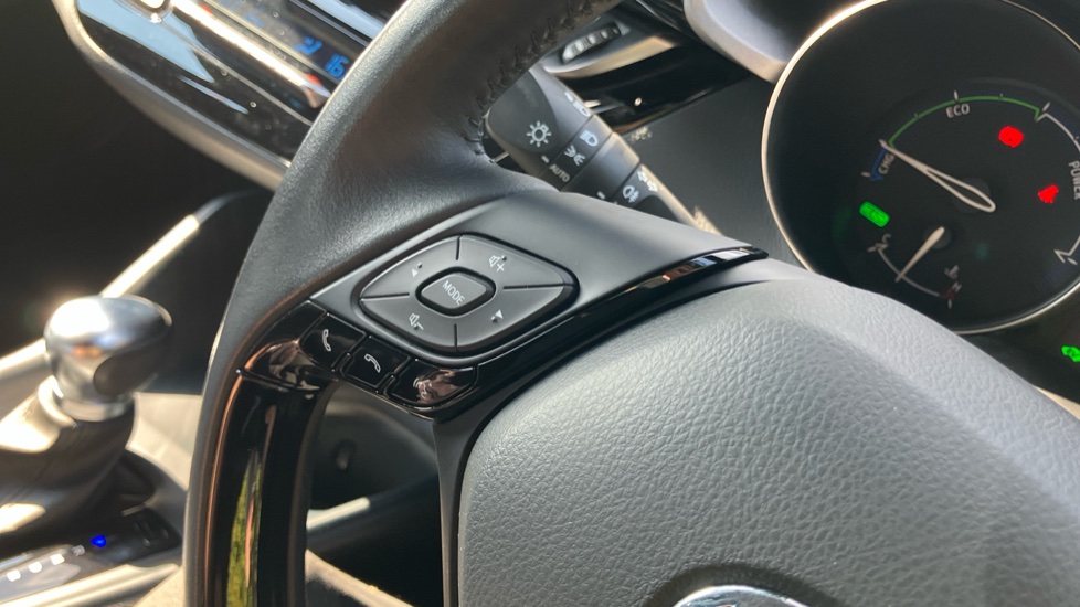 Toyota C-HR 1.8 Hybrid Icon 5dr CVT Hybrid Hatchback - Image 32