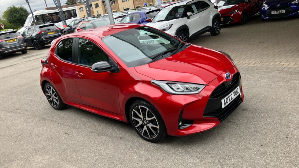 Toyota Yaris 1.5 Hybrid Dynamic 5dr CVT Hybrid Hatchback - Image 29