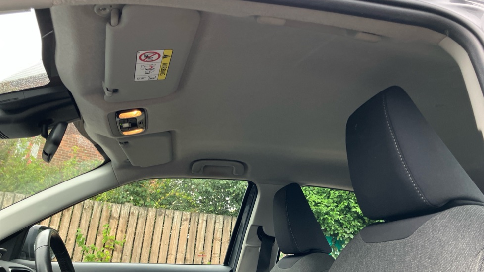 Toyota Yaris Cross 1.5 Hybrid Icon 5dr CVT Hybrid Estate - Image 19