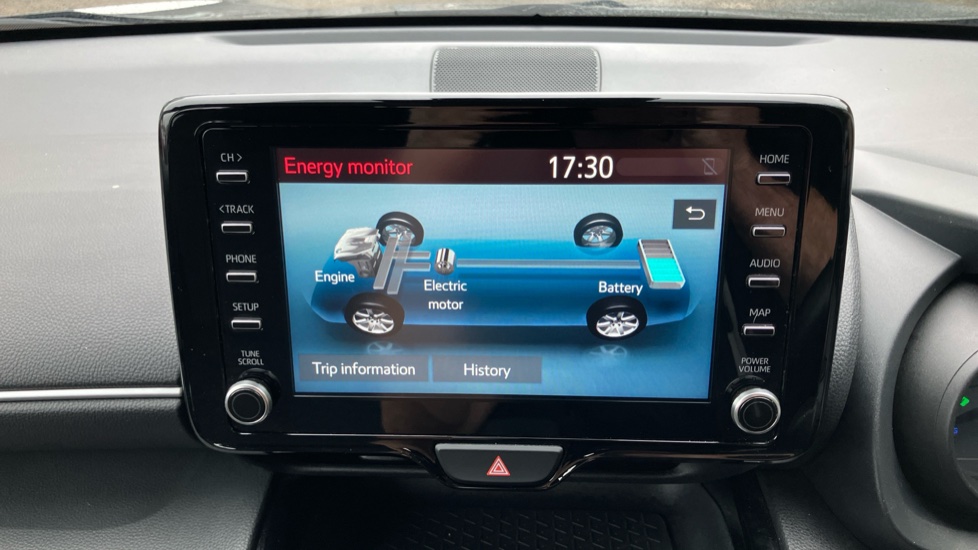 Toyota Yaris Cross 1.5 Hybrid Icon 5dr CVT Hybrid Estate - Image 38