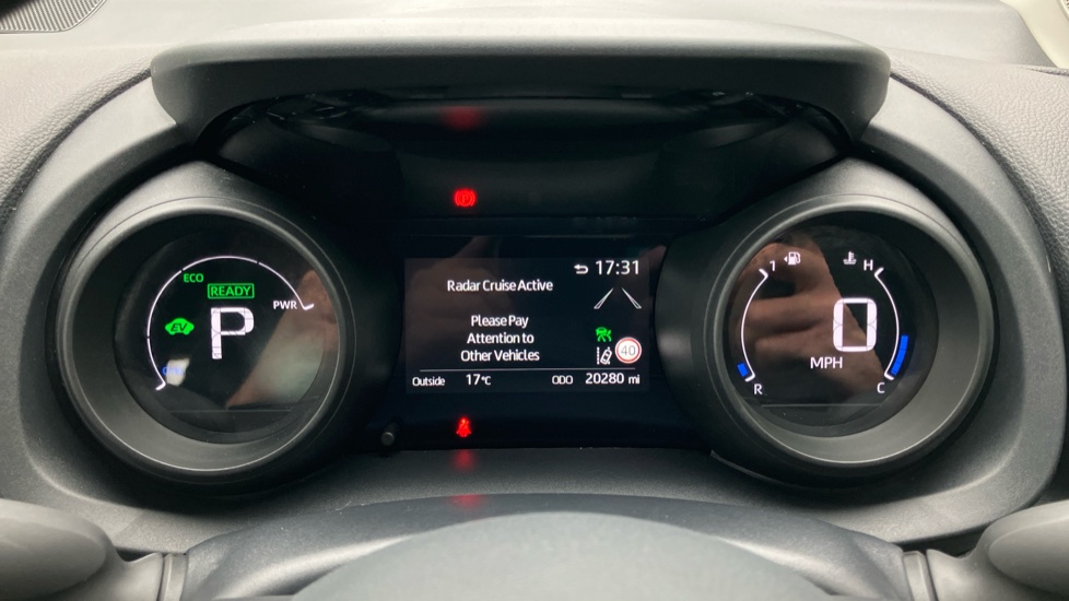Toyota Yaris Cross 1.5 Hybrid Icon 5dr CVT Hybrid Estate - Image 42