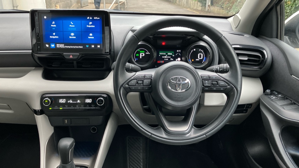 Toyota Yaris 1.5 Hybrid Excel 5dr CVT Hybrid Hatchback - Image 10